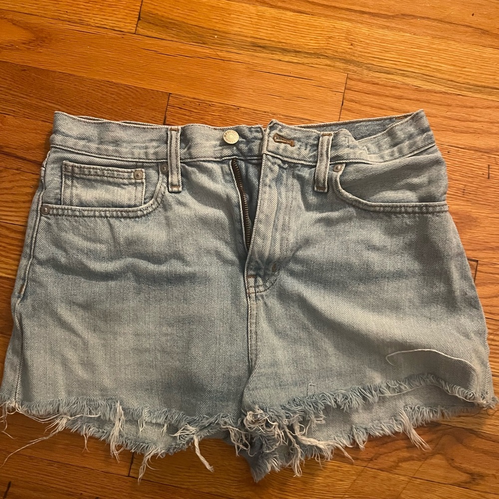 The Mom Jean Short